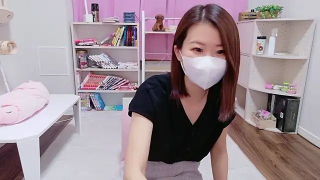 -COCOAtann- online show from 05-19-26, 02:18
