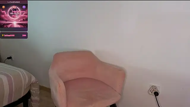 Moonlight-Temptation online show from 10-30-25, 01:01