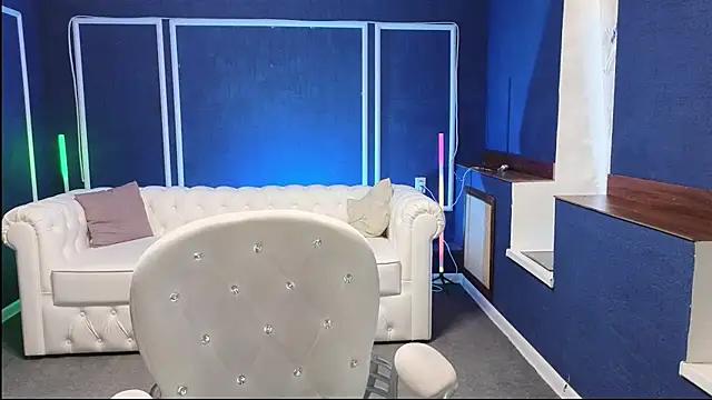 Snapshot of Kira_Kenet chatting on 03-19-25, 07:51 Kira Kenet online show from 03-19-25, 07:51