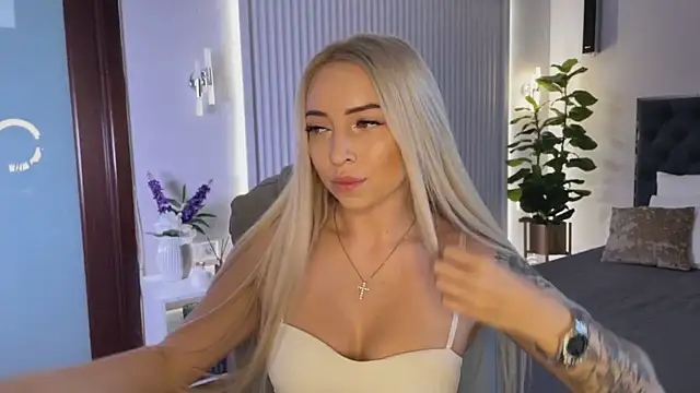 OhMyEmma online show from 09-26-25, 01:53