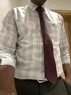 Snapshot of MIRTHICK2002 chatting on 03-13-25, 12:35 MIRTHICK2002 online show from 03-13-25, 12:35