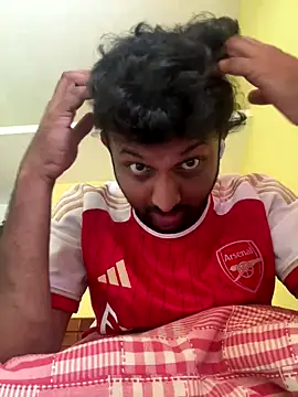 Snapshot of MIRTHICK2002 chatting on 10-28-25, 07:56 MIRTHICK2002 online show from 10-28-25, 07:56