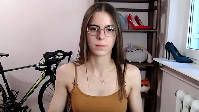 love megi online show from 12-17-25, 02:23