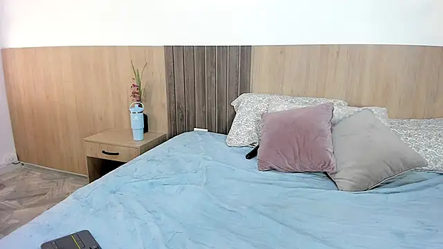  SamantaGomez online show from 10-05-25, 07:50