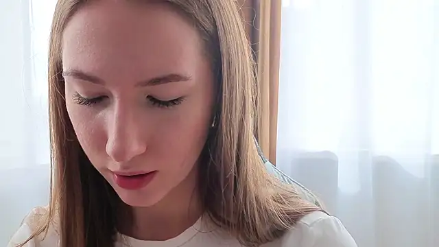 Kira mindnes online show from 05-31-26, 06:31