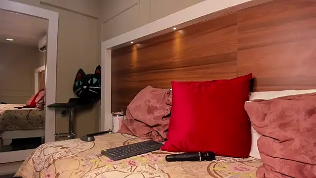 AriadnaHarper online show from 04-19-26, 06:10