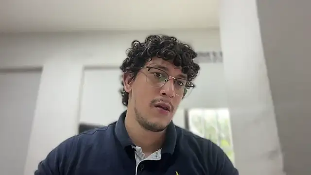 Snapshot of chicoinhibido chatting on 12-19-25, 08:05 chicoinhibido online show from 12-19-25, 08:05