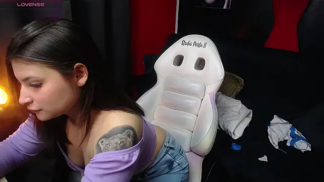 Snapshot of sweet__thang chatting on 03-21-25, 06:18 sweet  thang online show from 03-21-25, 06:18