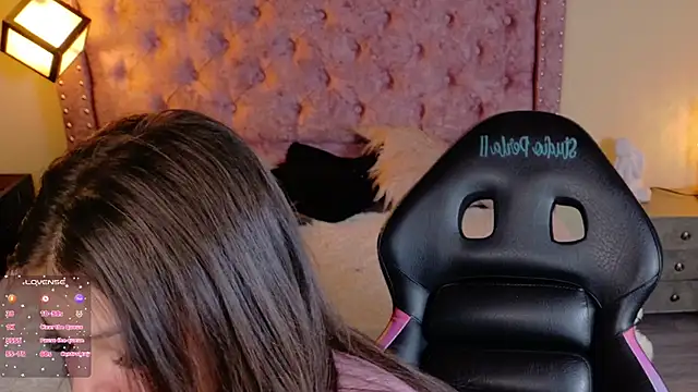 Snapshot of sweet__thang chatting on 09-23-25, 04:26 sweet  thang online show from 09-23-25, 04:26