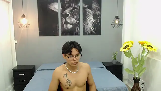 Snapshot of Draco_collins chatting on 03-15-25, 06:47 Draco collins online show from 03-15-25, 06:47