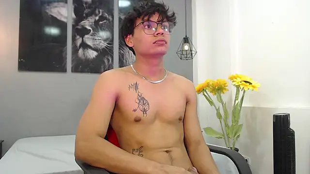 Snapshot of Draco_collins chatting on 03-16-25, 06:20 Draco collins online show from 03-16-25, 06:20