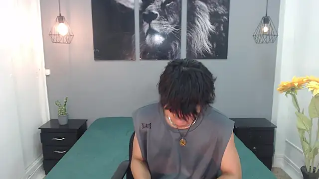 Snapshot of Draco_collins chatting on 03-23-25, 03:32 Draco collins online show from 03-23-25, 03:32