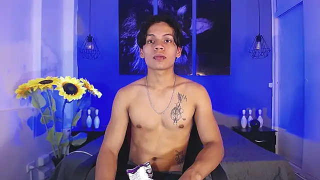 Snapshot of Draco_collins chatting on 09-22-25, 08:11 Draco collins online show from 09-22-25, 08:11