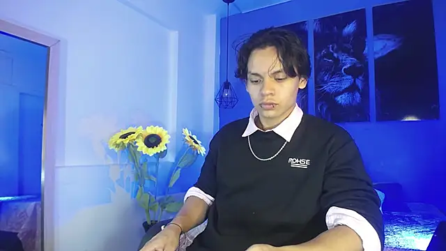 Snapshot of Draco_collins chatting on 10-05-25, 04:22 Draco collins online show from 10-05-25, 04:22