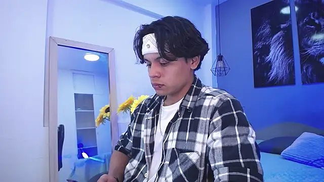 Snapshot of Draco_collins chatting on 10-09-25, 08:07 Draco collins online show from 10-09-25, 08:07