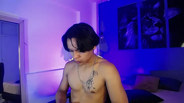 Snapshot of Draco_collins chatting on 10-21-25, 07:47 Draco collins online show from 10-21-25, 07:47