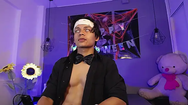 Snapshot of Draco_collins chatting on 10-24-25, 08:38 Draco collins online show from 10-24-25, 08:38