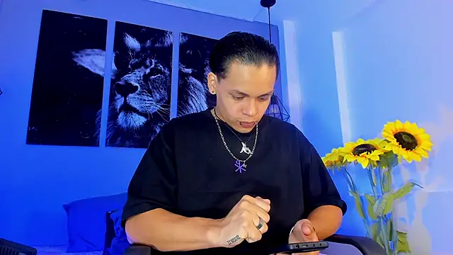 Snapshot of Draco_collins chatting on 11-29-25, 08:34 Draco collins online show from 11-29-25, 08:34