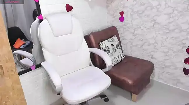 goldilockss15 online show from 03-08-25, 09:50