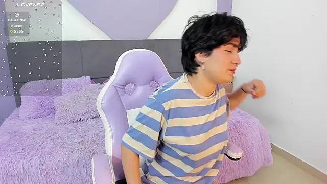 emma cute7 online show from 04-02-26, 09:51