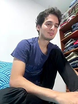 Thiagobb7 online show from 12-13-25, 11:21