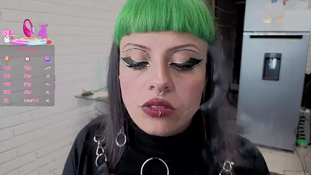 freyaa sorcerees online show from 11-13-25, 03:00