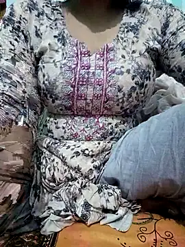 Hot-Nipa online show from 12-21-25, 10:33