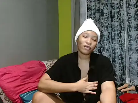 Snapshot of Tallwildnspicey98 chatting on 03-18-26, 04:54 Tallwildnspicey98 online show from 03-18-26, 04:54
