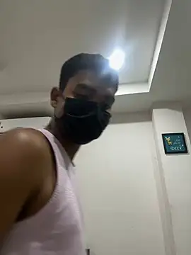 Snapshot of Hotswetie chatting on 03-22-25, 02:47 Hotswetie online show from 03-22-25, 02:47