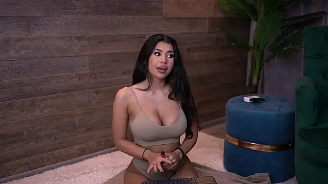 TanyaVonDe online show from 12-03-25, 06:39