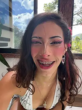 Lia Valmont online show from 04-07-26, 07:58