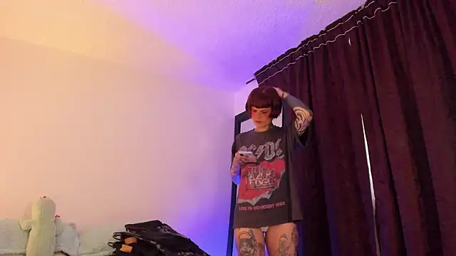 Alessamoth online show from 02-10-26, 08:57