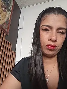Snapshot of Nathaly_12 chatting on 05-12-26, 04:48 Nathaly 12 online show from 05-12-26, 04:48