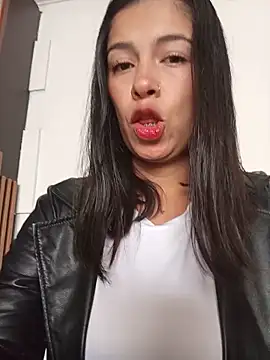 Snapshot of Nathaly_12 chatting on 05-25-26, 06:14 Nathaly 12 online show from 05-25-26, 06:14