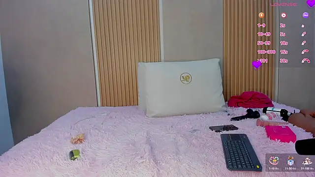 stephany summer online show from 10-29-25, 03:42