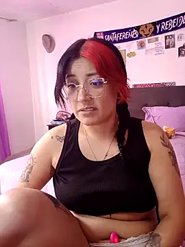 Snapshot of DaniPoison chatting on 02-25-26, 05:55 DaniPoison online show from 02-25-26, 05:55