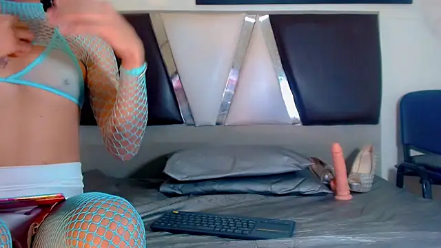 alexsandra kiss online show from 11-14-25, 11:31