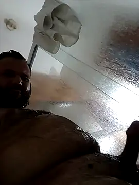 Snapshot of nandocost4 chatting on 09-27-25, 01:32 nandocost4 online show from 09-27-25, 01:32