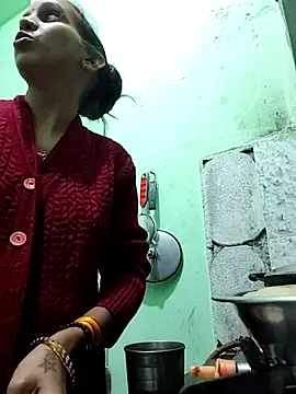 Hotty-Nidhi online show from 11-22-25, 03:22