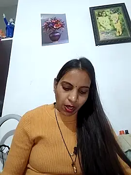 Snapshot of Hotty-Nidhi chatting on 02-02-26, 05:00 Hotty-Nidhi online show from 02-02-26, 05:00