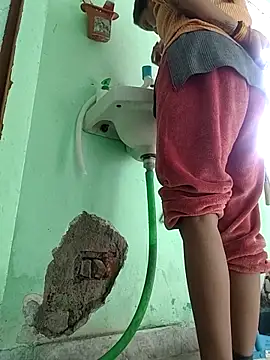 Snapshot of Hotty-Nidhi chatting on 02-03-26, 05:16 Hotty-Nidhi online show from 02-03-26, 05:16