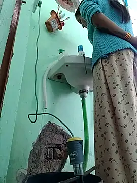 Snapshot of Hotty-Nidhi chatting on 02-09-26, 03:21 Hotty-Nidhi online show from 02-09-26, 03:21