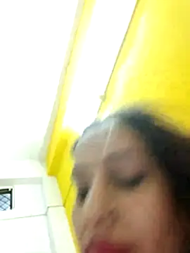 Snapshot of Hotty-Nidhi chatting on 02-20-26, 02:19 Hotty-Nidhi online show from 02-20-26, 02:19