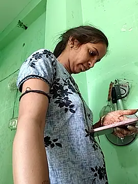 Snapshot of Hotty-Nidhi chatting on 03-14-26, 03:12 Hotty-Nidhi online show from 03-14-26, 03:12