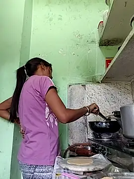 Hotty-Nidhi online show from 05-22-26, 05:47