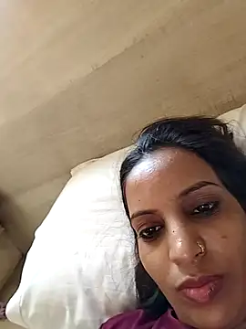 Hotty-Nidhi online show from 05-24-26, 01:54