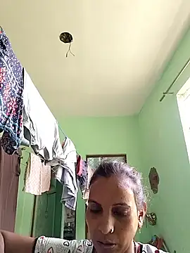 Hotty-Nidhi online show from 06-06-26, 04:06