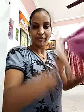 Hotty-Nidhi online show from 07-28-26, 04:19