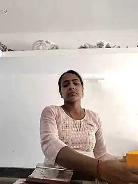 indiancute43 online show from 06-01-26, 05:31