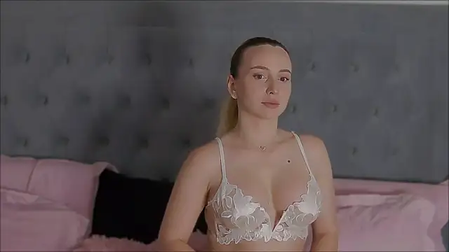 AlexisWhit online show from 06-06-26, 06:40
